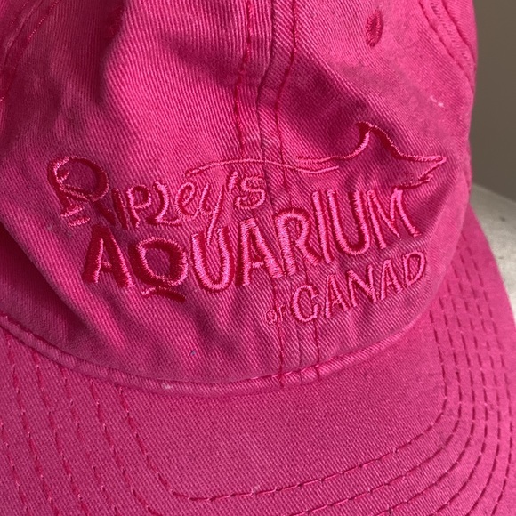 🎀BOGO Free!🎀 Ripley's aquarium baseball cap, hot pink, GUC - Picture 2 of 9